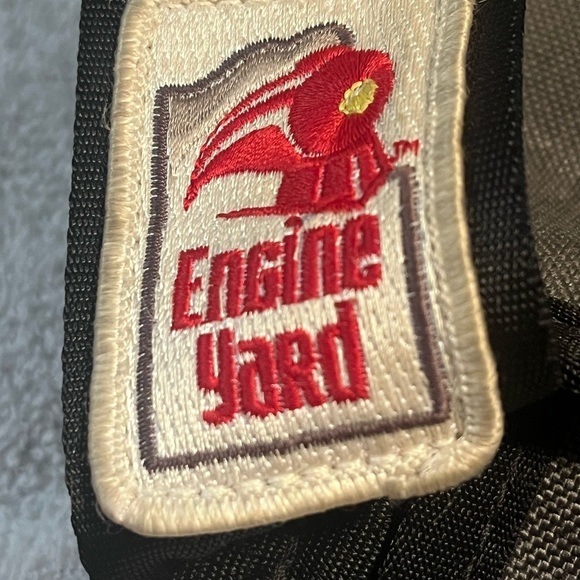 Chrome Distill Shoulder Laptop Nylon Bag - Picture 5 of 10